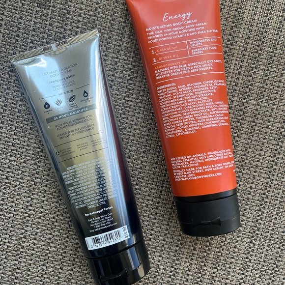 SET of 2 - Bath & Body Works Moisturizing Body Cream - Picture 2 of 3
